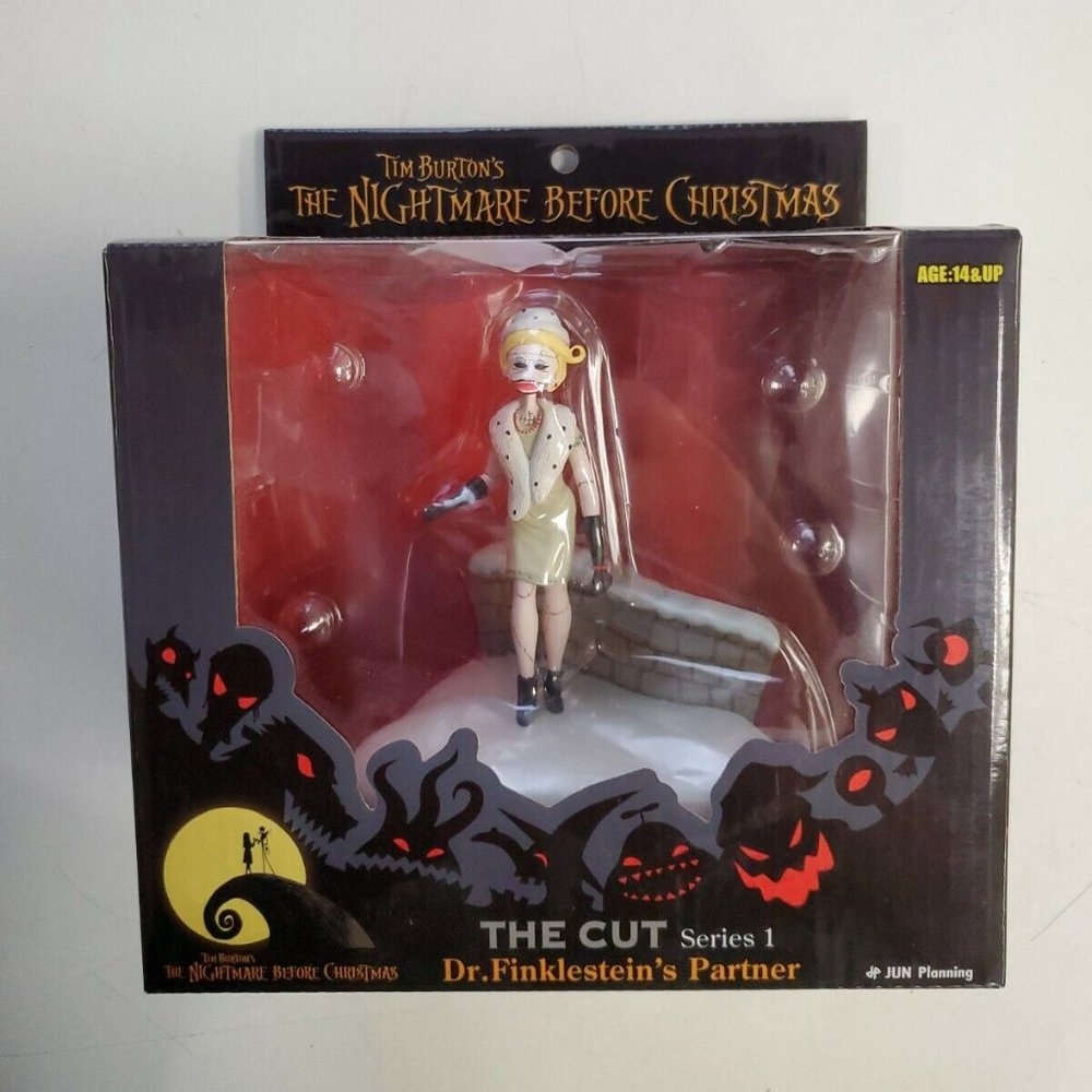 NIGHTMARE BEFORE CHRISTMAS DR FINKLESTEIN'S PARTNER with Wall backdrop New